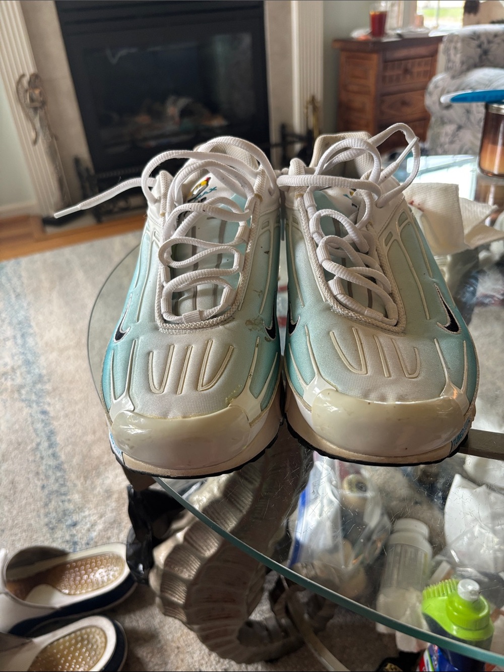 Nike AIR MAX PLUS Men’s Athletic Shoes White and Light Blue Tn AIR